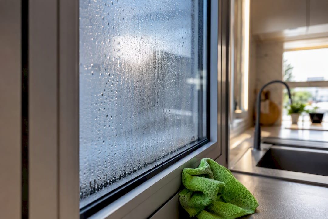 Condensación en ventana nueva